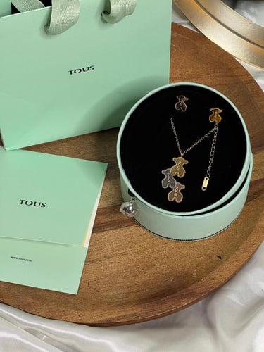 سلسال TOUS ذهبي