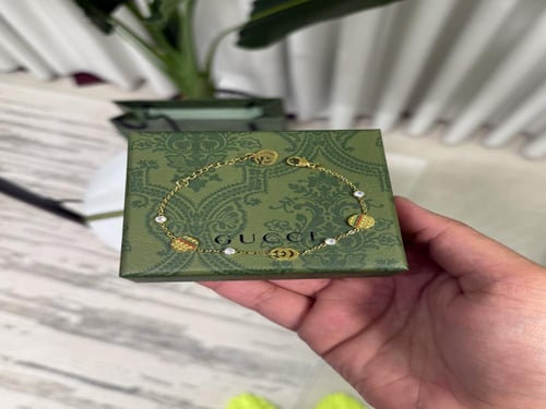 اسوارة GUCCI ذهبي