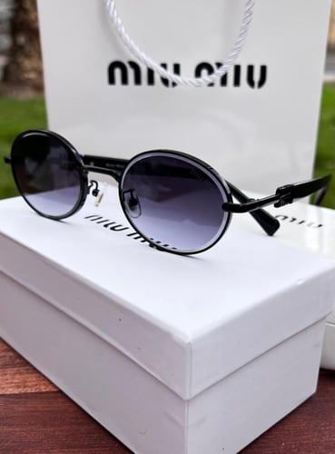 نظارة miu miu-أطار اسود - عدسة اسود مدرج