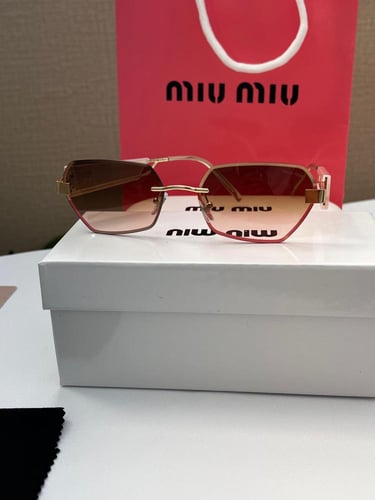 نظارة MIU MIU - اطار ذهبي - عدسه بني مدرج