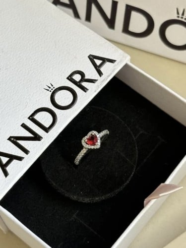خاتم باندورا PANDORA فضي كرستالة حمراء