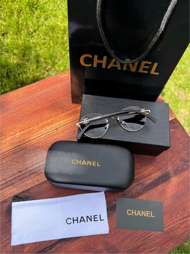 نظارة CHANEL