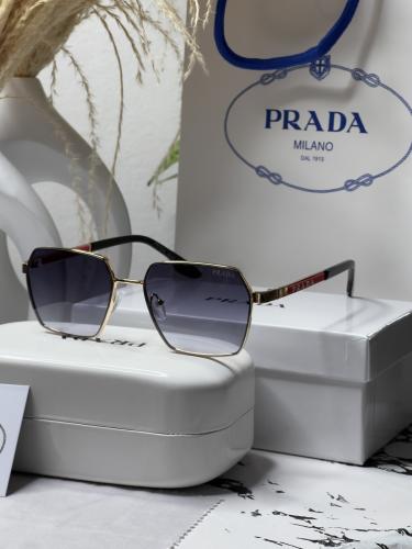 نظارة PRADA أطار ذهبي