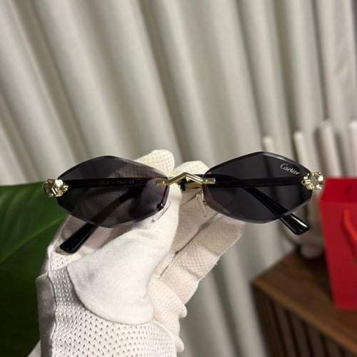 نظارة Cartier اطار ذهبي - عدسة أسود