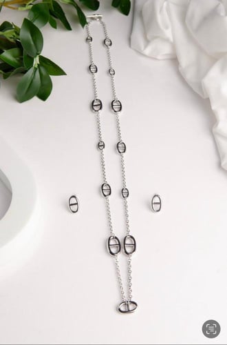 سلسال Hermes فضي