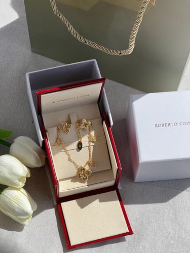 سلسال roberto coin ذهبي