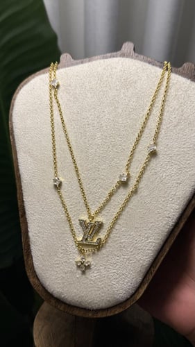 سلسال LOUIS VUITTON ذهبي