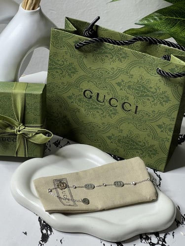اسوارة GUCCI فضي