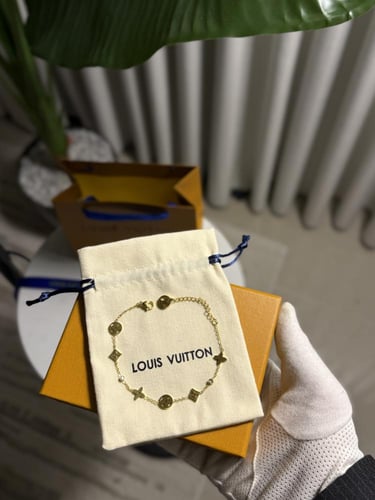 إسوارة LOUIS VUITTON معدن ذهبي