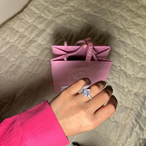 خاتم سوارفيسكي -فص فضي