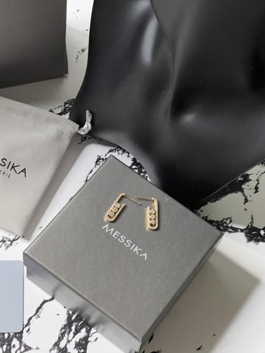 حلق MESSIKA ذهبي - الحصري