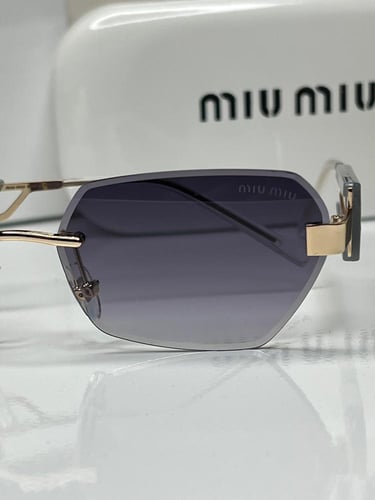 نظارة - MIU MIU