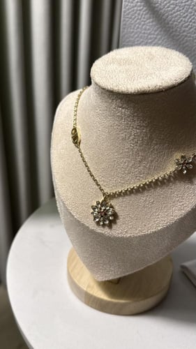 سلسال Dior الزهرة