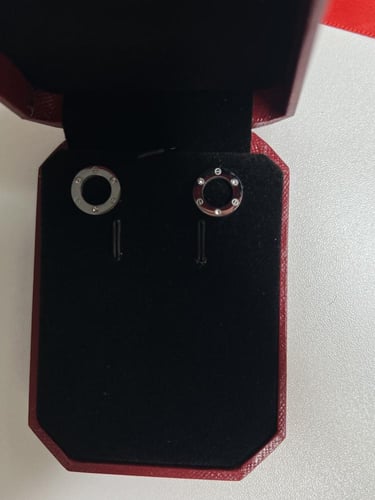 حلق كارتيه فضي