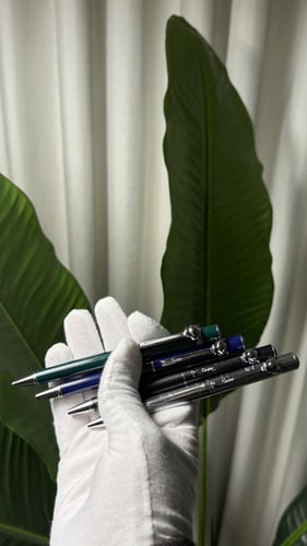 مجموعة اقلام حبر من مجموعة سانتوس دو كارتيه