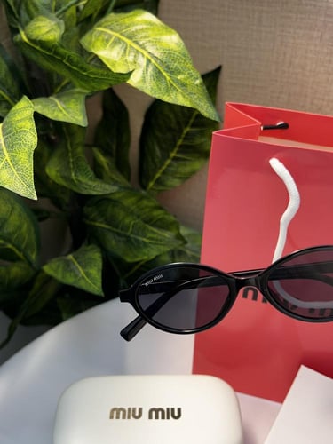 نظارة -شمسيه أطار أسود - عدسة أسود