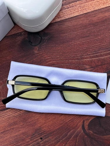 مجموعة نظارة miu miu