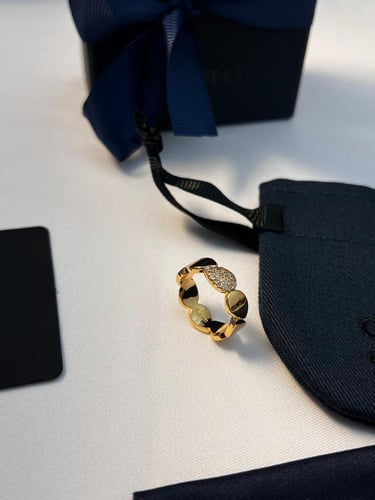 خاتم apm الذهبي