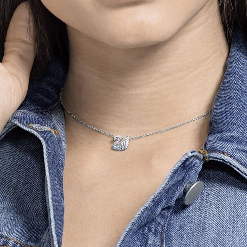 سلسال سوارفيسكي فضي كريستالة زرقاء البطه