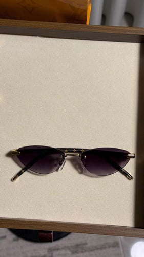 نظارة LOUIS VUITTON