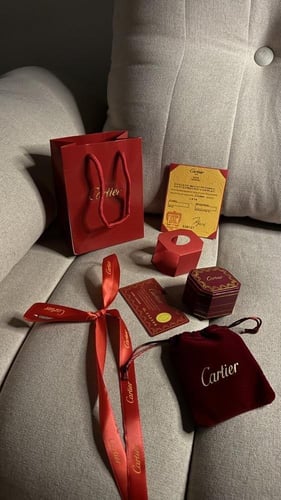 خاتم carter الفضي بفصوص