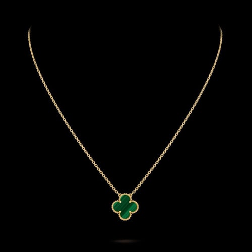 سلسال Van cleef المميز مع حلق