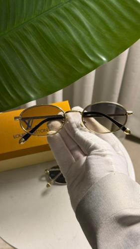 نظارة LOUIS VUITTON اطار ذهبي