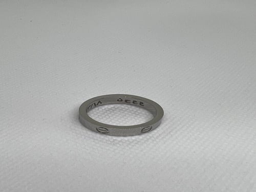 نحت على الخاتم ليزر