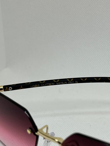 نظارة LOUIS VUITTON