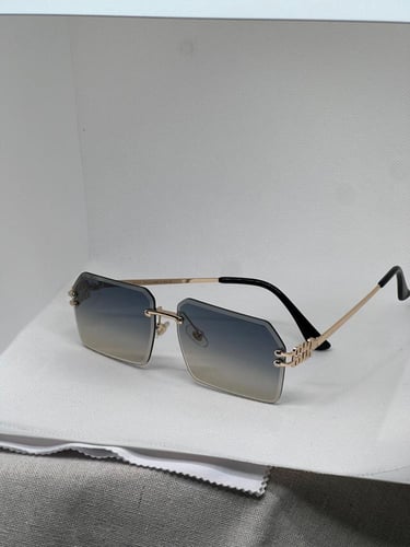 نظارة - MIU MIU