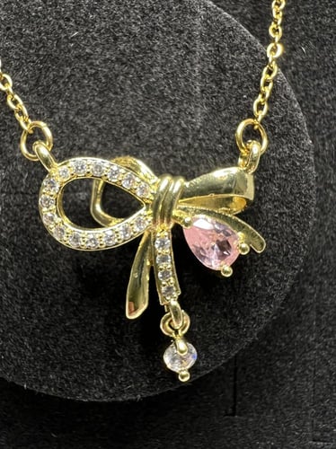 سلسال باندورا PANDORA ذهبي - وردي مع كرستال