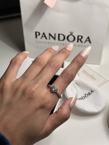 خاتم باندورا PANDORA فضي كرستالة فضي