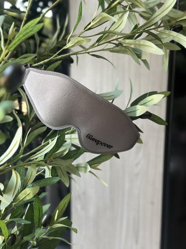 ماسك النوم ثلاثي الأبعاد 3D