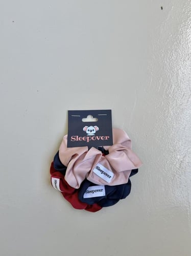 4 ربطات شعر حرير