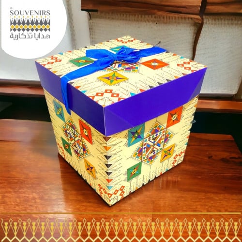 علب هدايا بنقش القط العسيري
