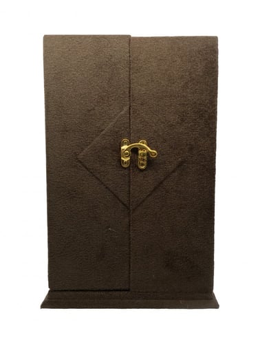 علبة هدايا فاخر وسط