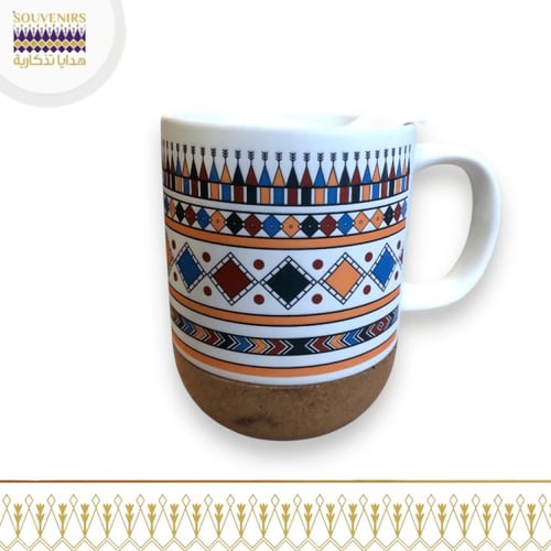 كوب بنقش القط العسيري3 بقاعدة خشب