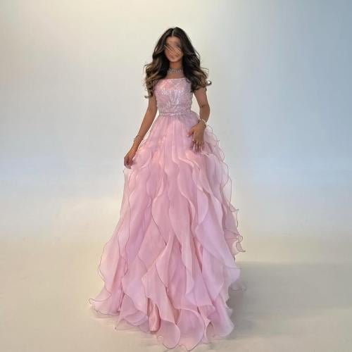 فستان سهرة فخم مطرز