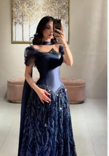 فستان فخم مطرز