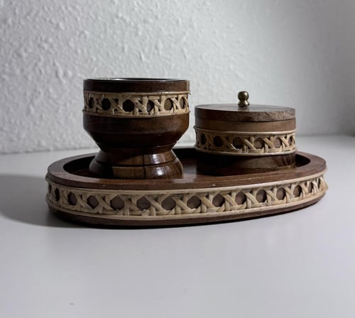 مبخرة طقم بيضاوي