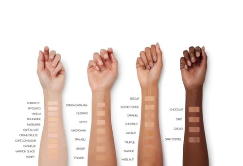 كونسيلر كريمي يعزز بريق البشرة بيسكيت - متوسط عميق...