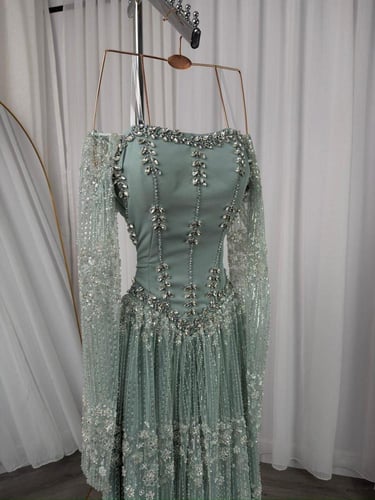 رقم 9622 فستان سهره تيفاني