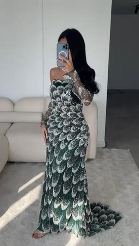 رمز 8111 فستان خرز طاووس