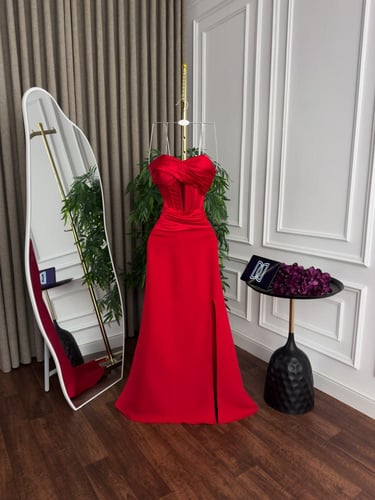 رمز 8055 فستان أحمر ناعم