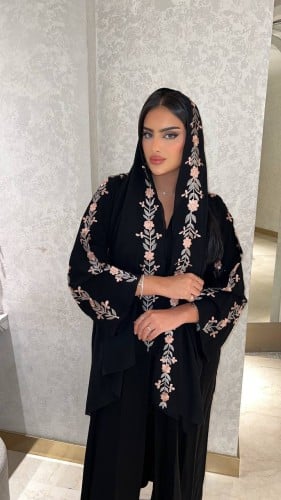 عباية ملكي تطريز يدوي قصة عادي