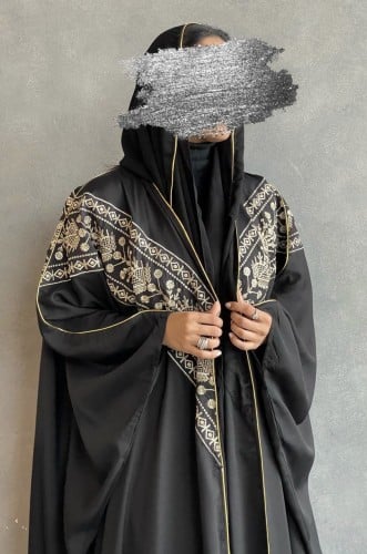 عباية صالونة قصة بشت ذهبي