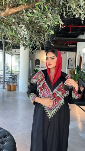 عباية منميت تطريز كمبيوتر قصة عادي