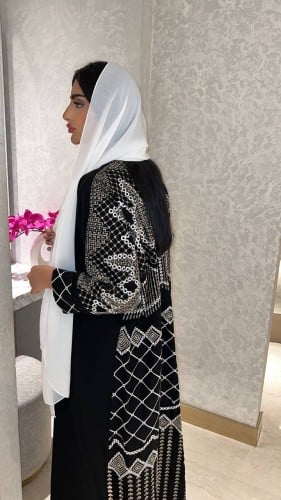عباية منميت تطريز كمبيوتر قصة عادي