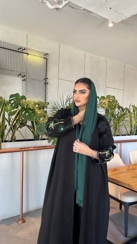 عباية منمت أسود قصة عادية بشك يدوي نخيل