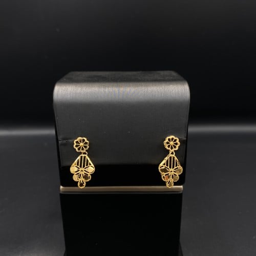 حلق ذهب عيار 21 الوزن 2.45 جرام